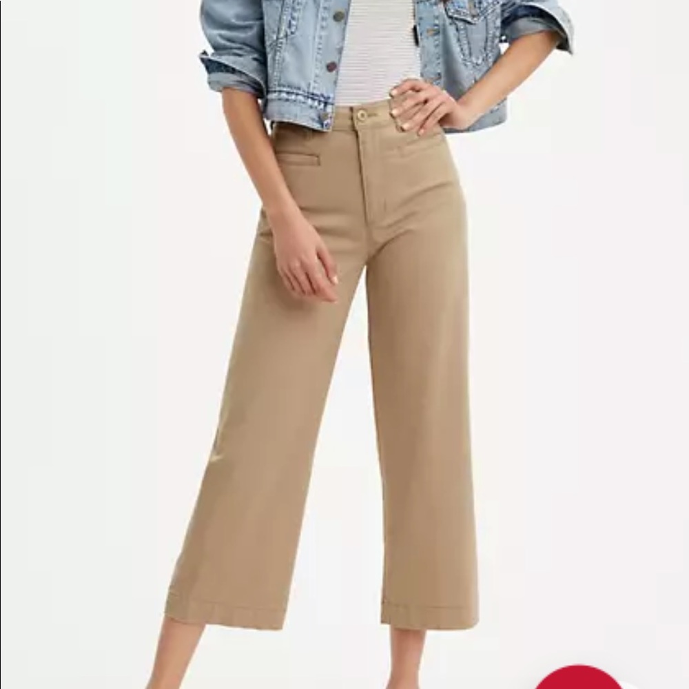 NWOT Levi’s Ribcage Wide Leg Crop Pant in Kahki